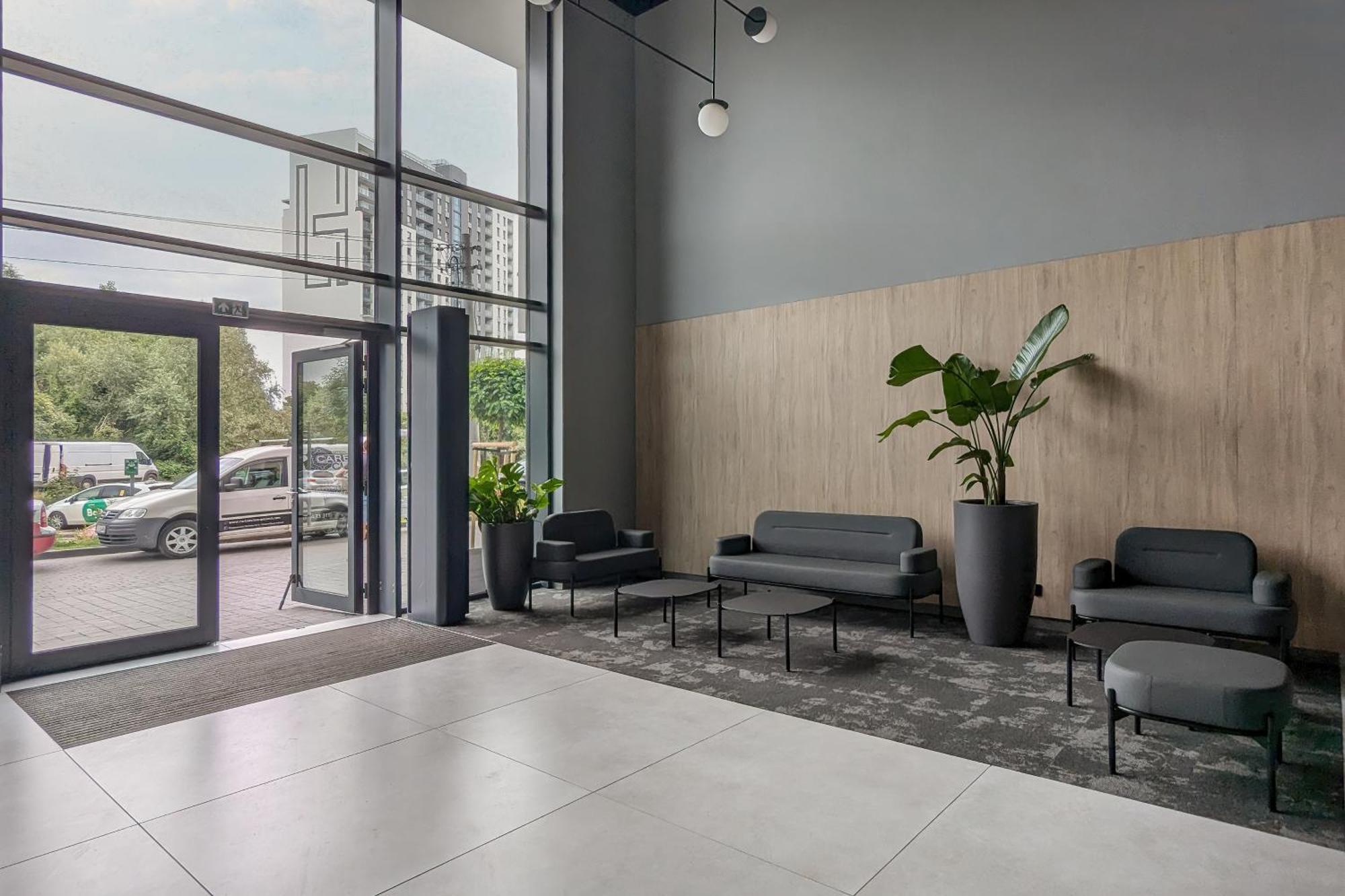 Nowa Letnica Comfortable With Balcony & Parking By Renters Apartment